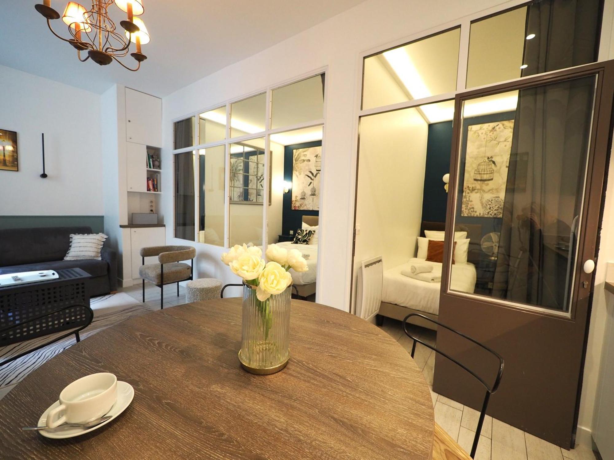Saint Germain Elegant Chicsuites Paris Bagian luar foto